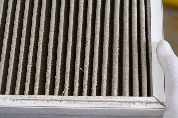 Hvac Filter Moet Worden Vervangen Dirty Oude Filter Met Stof — Stockfoto