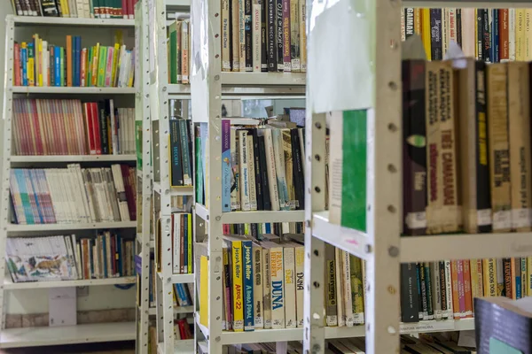 Könyvek Egy Könyvtárban Rio Janeiro Brazília Május 2016 Könyvek Egy — Stock Fotó