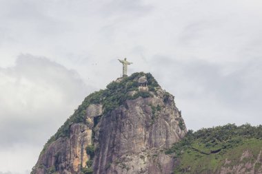 Kurtarıcı İsa Rio de Janeiro, Brezilya - 15 Aralık 2021: Kurtarıcı İsa Rio de Janeiro 'daki Humaita mahallesinde görüldü.