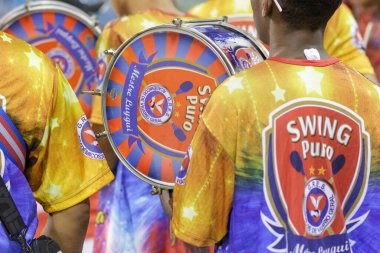 Rio de Janeiro, Brezilya 'daki Marques de Sapucai' de Vigario Geral samba okulunun teknik provası - Nisan 04, 2022: Rio de Janeiro 'daki Marques de Sapucai sambodromunda akademisyenler de Vigario Geral samba okulu geçidi.