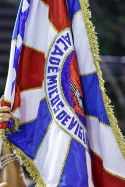 Rio de Janeiro, Brezilya 'daki Marques de Sapucai' de Vigario Geral samba okulunun teknik provası - Nisan 04, 2022: Rio de Janeiro 'daki Marques de Sapucai sambodromunda akademisyenler de Vigario Geral samba okulu geçidi.