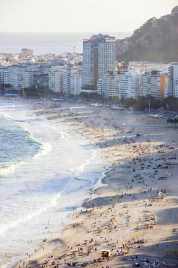 Rio de Janeiro, Brezilya 'daki Copacabana Plajı - 22 Mart 2017: Rio de Janeiro' daki Copacabana Sahili.