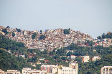 Rocinha Favela, Rio de Janeiro 'daki Rodrigo de Freitas Gölü manzaralı..