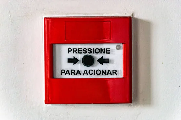 Emergency button written in portuguese press to activate in Rio de JAneiro