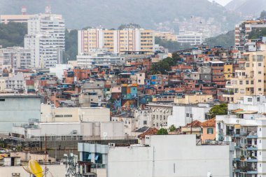 Rio de Janeiro 'da Santo Amaro gecekondu mahallesi.