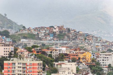 Rio de Janeiro Brezilya 'daki varoş madencilik tepesi.