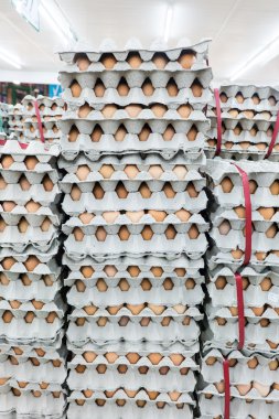 yumurta toptan piyasada yığılmış