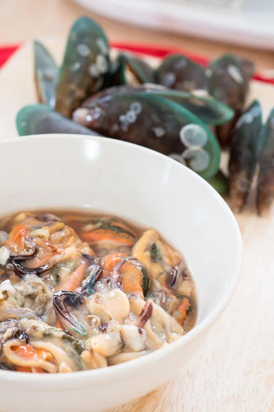 Raw Asian Green Mussel — Stock Photo, Image