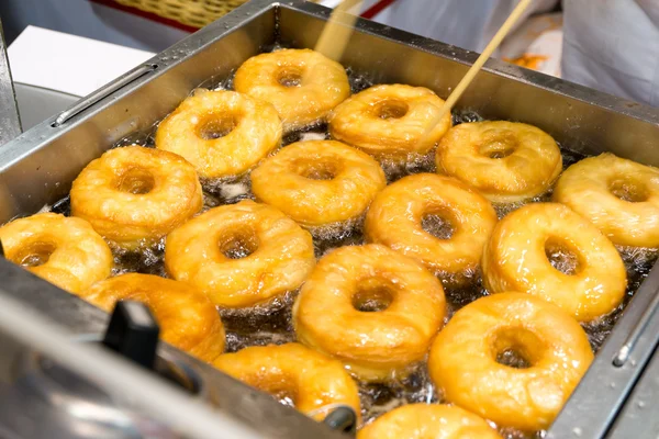 kruvasan halka pasta (cronut kızartma)