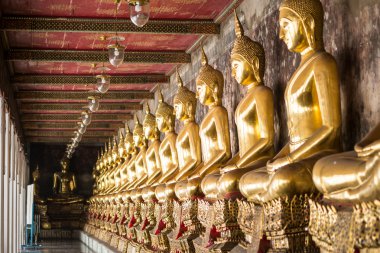 Altın buddha wat suthat thepphawararam, Bangkok, Tayland Kraliyet bir tapınaktır