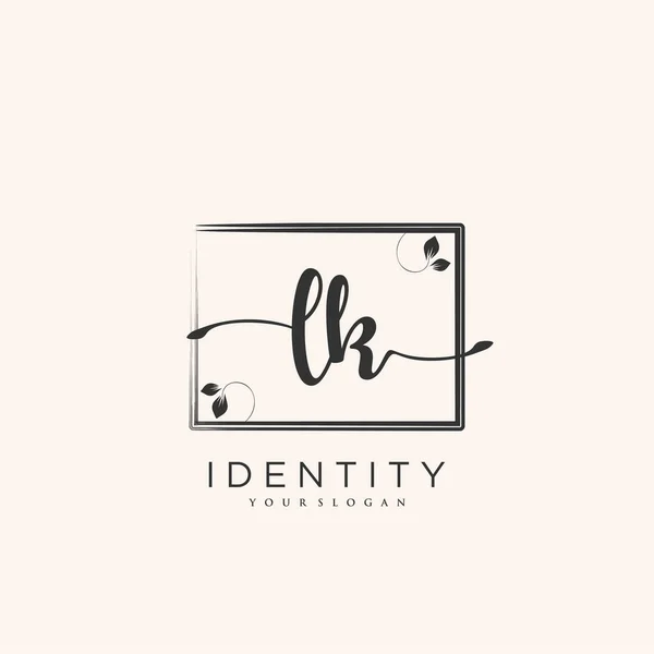 Handwriting Logo Vector Art Initial Signature Wedding Fashion Jewerly Boutique — Stockvektor