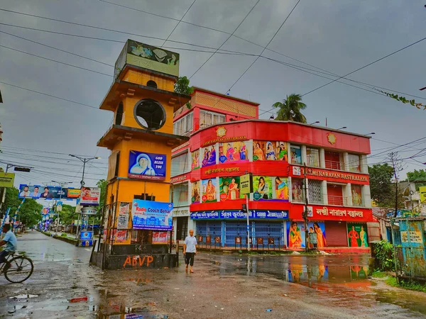 2022 Coochbehar Västra Bengalen India Över Trafikhörnet Tillsammans Med Kommersiella — Stockfoto