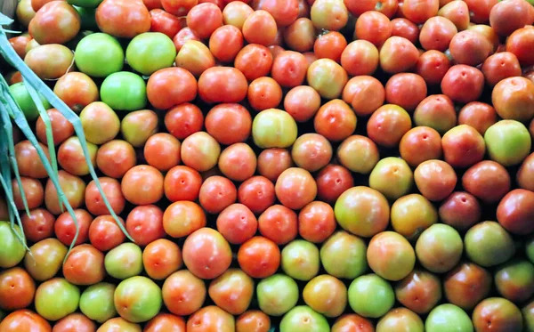 Gemüse Und Obstsortiment Auf Dem Gemüsemarkt — Stockfoto