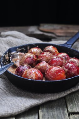 Erik kahverengi şeker pişmiş