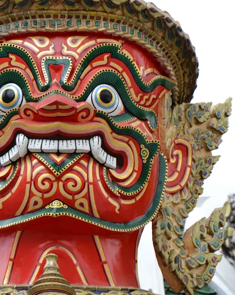 恶魔监护人在玉佛寺、 大皇宫、 曼谷 — 图库照片