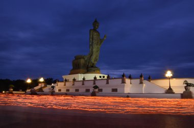 asarnha bucha gün dini töreni