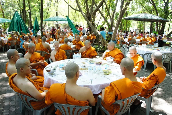 Cérémonie d'ordination bouddhiste thaïlandaise — Photo