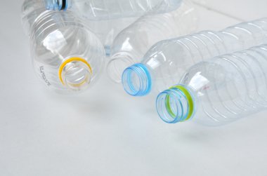 boş polikarbonat plastik şişe