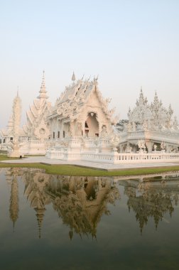 WAT rong khun, Tayland