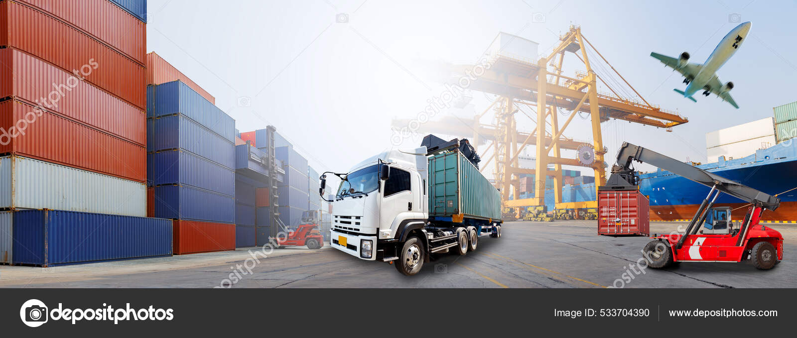 Camion Avec Conteneur Industriel Cargo Pour L'importation Logistique Avion  Cargo image libre de droit par kamonrat © #533704390