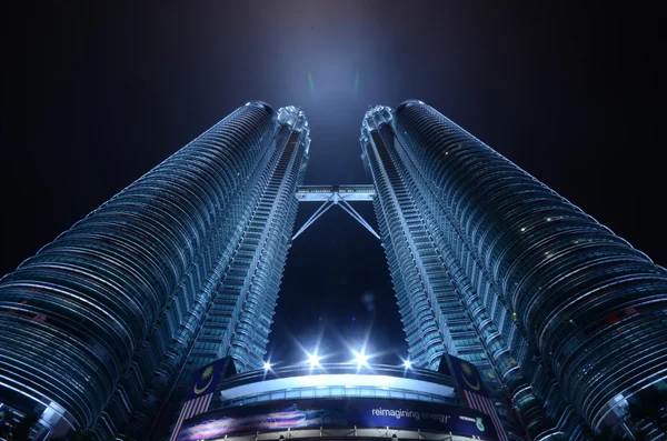 Petronas Twin Towers on September 22, 2012 in Kuala Lumpur. — Stock Photo, Image