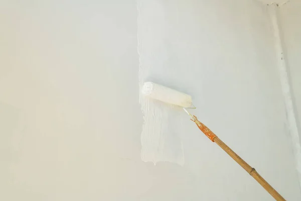 Painting Walls White Color Roller Brush — Stock Photo, Image
