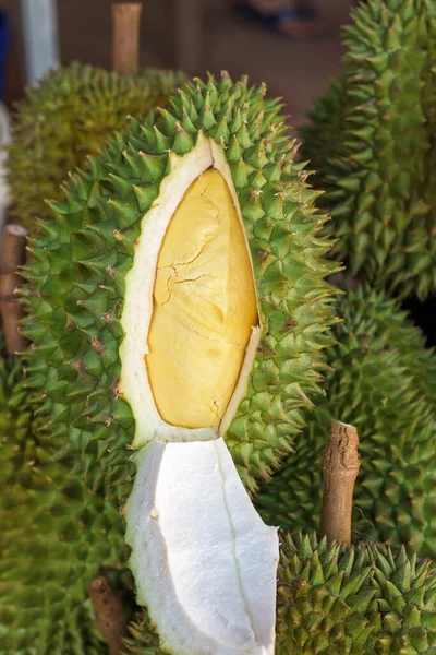 Durian Közelsége Piacon — Stock Fotó