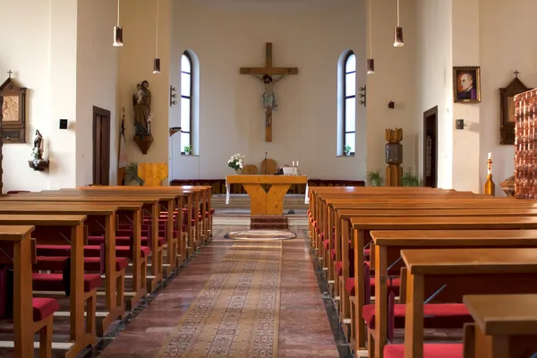 Dentro de uma igreja — Fotografia de Stock