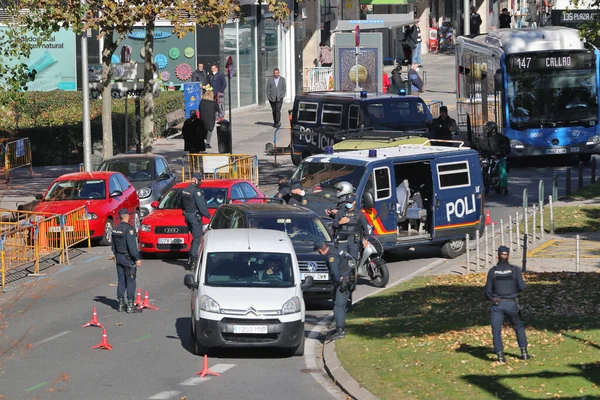 Madrid Spain November 2021 Police Carry Out Thourough Check Vehicles — Stock Photo, Image