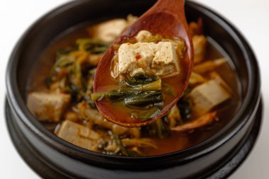 Çoban çantalı yemek. Miso ile yapılmış çorba tabağı. Kore yemek kültürü