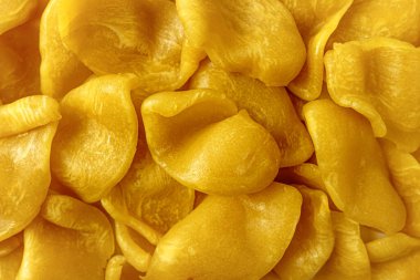 Buğday ve patatesten yapılmış yiyecekler. Kuru ve çiğ yiyecekler. Kore yemek kültürü