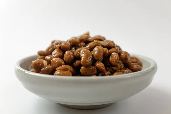 Soya fasulyesinden yapılmış yiyecek. Mayalanmış soya fasulyesinden yapılmış yiyecek. Japon yemek kültürü