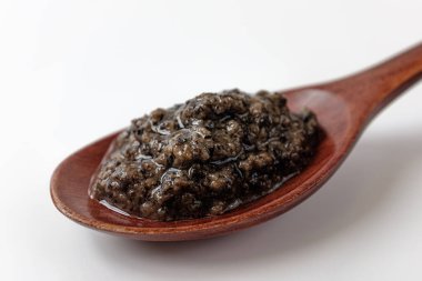 Mantarlı sos. Mantarlı sos ve zeytinyağı. İtalyan yemek kültürü