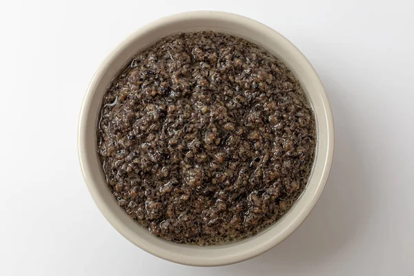 Mantarlı sos. Mantarlı sos ve zeytinyağı. İtalyan yemek kültürü