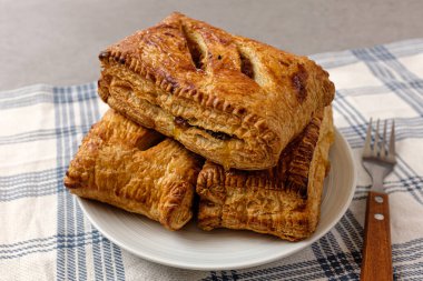 Tarçın ve Elmalı Ekmek Elmalı Turtası