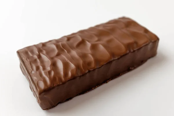 beyaz arkaplanda protein çubuğu