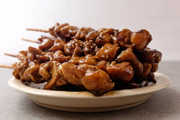 Kuřecí Špejle Teriyaki Omáčkou — Stock fotografie