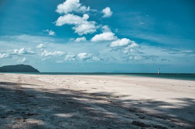 Tarutao Ulusal Parkı, Tayland 'ın güneyindeki Satun Eyaleti açıklarında Malacca Boğazı' ndaki 51 adadan oluşur.