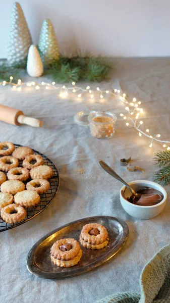 Sandwich Cookies Filled Hazelnut Spread Nougat Cream Christmas Linzer Cookies — Stock Photo, Image