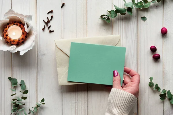 Tenez Carte Postale Verte Vierge Modèle Carte Voeux Des Fêtes — Photo