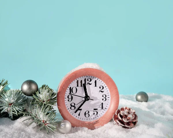 Christmas Decor Wood Alarm Clock Mint Blue Background Sunshine Snow — Stock Photo, Image