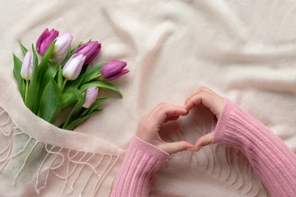 Spring Flat Lay Female Hands Showing Heart Sign Bunch Tulips — Stock Photo, Image