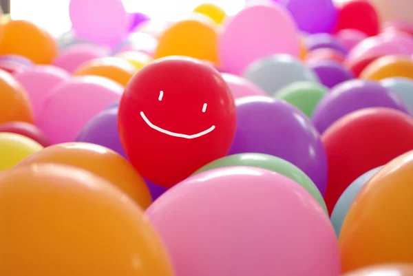 gülümseme mutlu yüz coloful balon esnaf