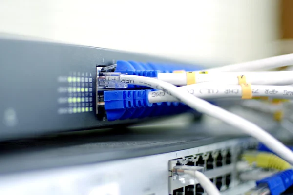 Směrovač s kabelových vodičů, to průmyslu internet router s kabelové vodiče — Stock fotografie