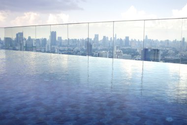 sonsuzluk havuzu yüksek kat bina