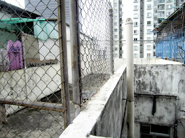 Vecchio edificio Hong Kong tetto piano superiore — Foto Stock