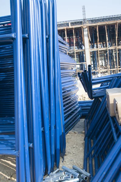 Tubo de metal azul para la construcción — Foto de Stock