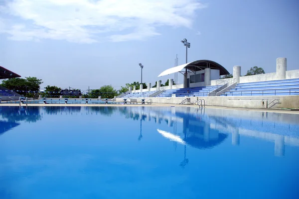 Olimpijski basen i basen do nurkowania — Zdjęcie stockowe
