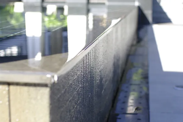 Water fountain edge detail — Stock Photo, Image