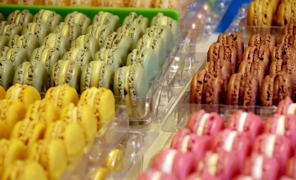 Macaron coloratissimo dessert — Foto Stock